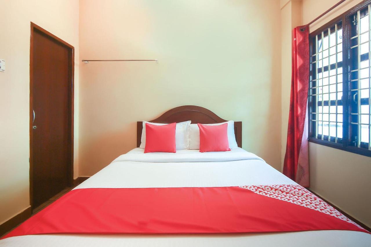 Oyo 23098 Ushama Heritage Guest House Pondicherry Eksteriør bilde